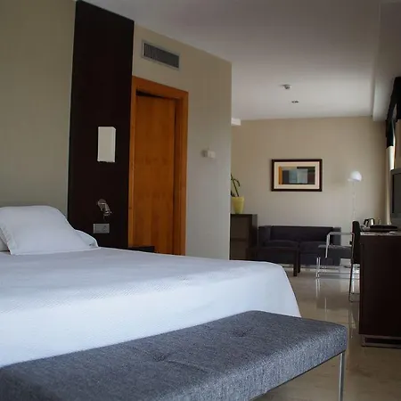 Hotel Nh Ciudad De 4*