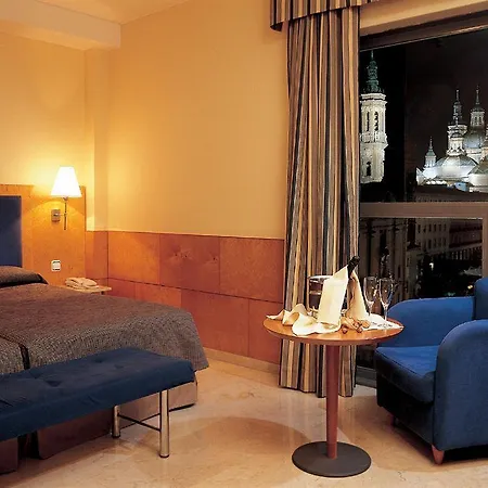 מלון Nh Ciudad De