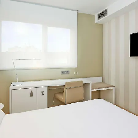 Nh Ciudad De Hotel