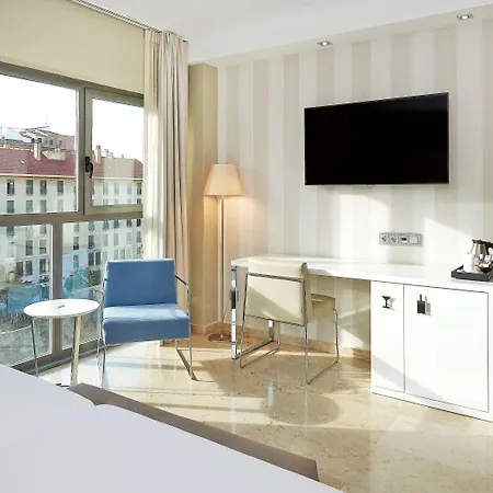 Nh Ciudad De 4*