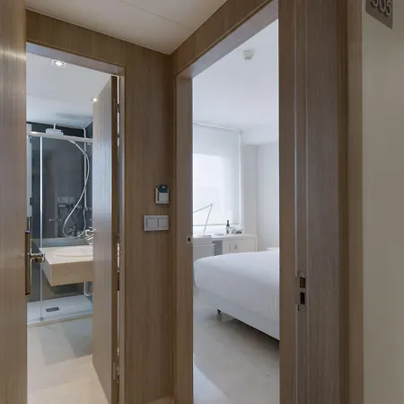 Nh Ciudad De 4*