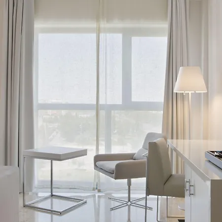 Nh Ciudad De 4* סרגוסה