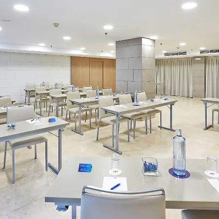 Nh Ciudad De מלון סרגוסה