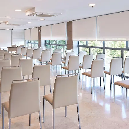 Nh Ciudad De סרגוסה