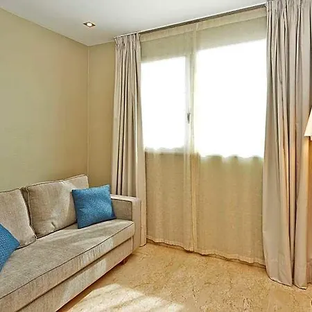 Hotel Nh Ciudad De 4*