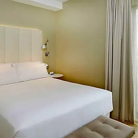 Nh Ciudad De 4* Saragossa