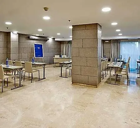 Nh Ciudad De 4* Saragossa