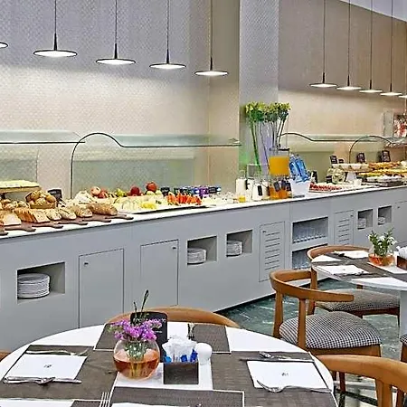 Hotel Nh Ciudad De 4*