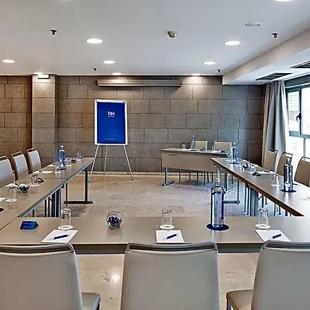 Hotel Nh Ciudad De 4*