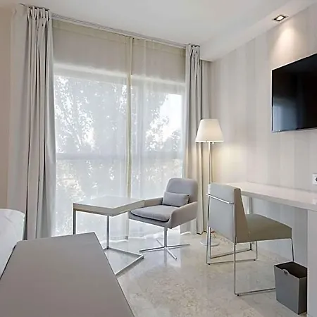 Nh Ciudad De Hotel