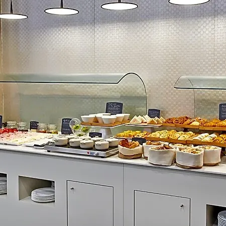 Nh Ciudad De Hotel 4*