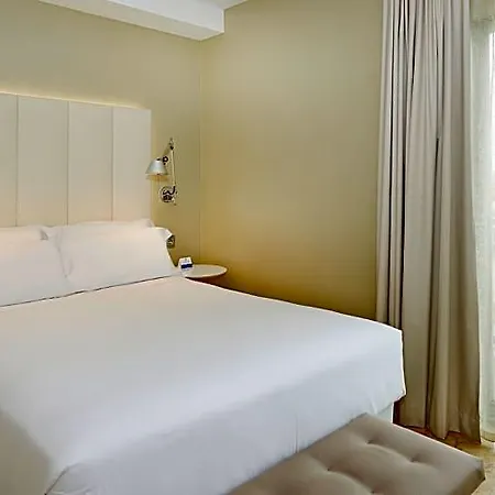 Nh Ciudad De Hotel