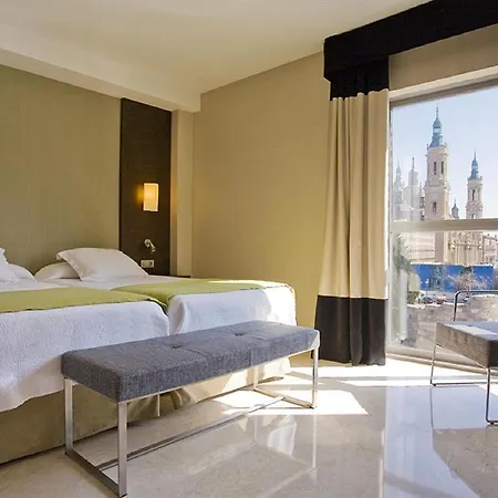 מלון Nh Ciudad De סרגוסה