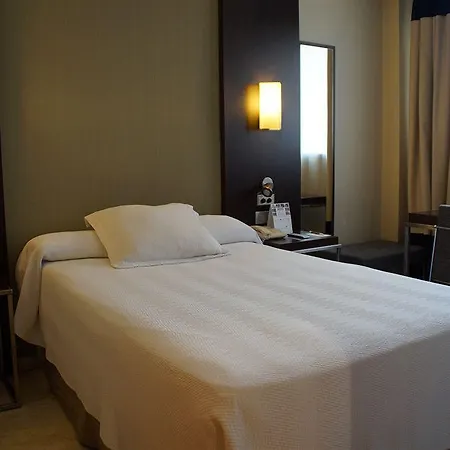Hotel Nh Ciudad De 4*