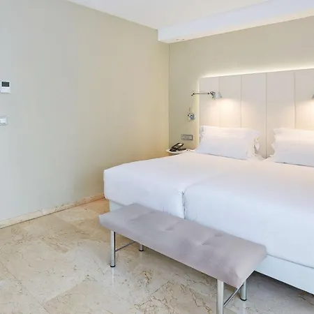 Nh Ciudad De סרגוסה