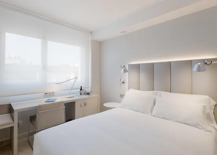 Отель Nh Ciudad De