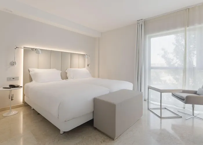 Отель Nh Ciudad De