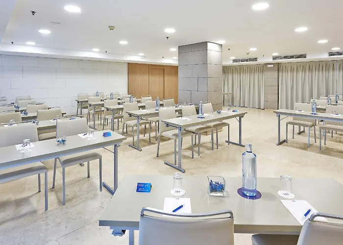 Nh Ciudad De Hotel Saragozza