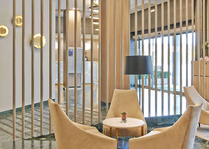 Ξενοδοχείο Nh Ciudad De 4*