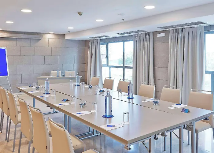 Nh Ciudad De Отель 4*