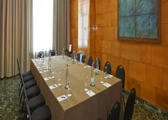 Hotel Nh Ciudad De 4*