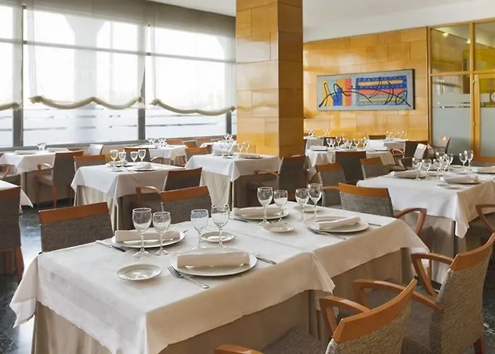 Nh Ciudad De Отель 4*