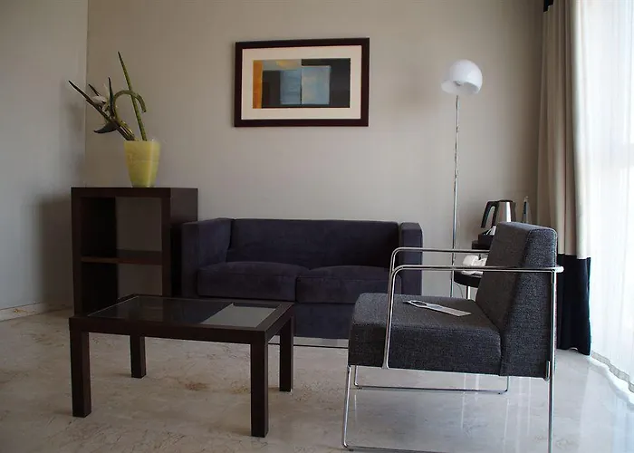 Ξενοδοχείο Nh Ciudad De